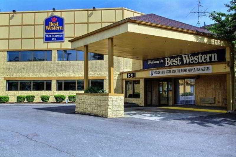 Days Inn & Suites By Wyndham Madison Heights Mi Bagian luar foto